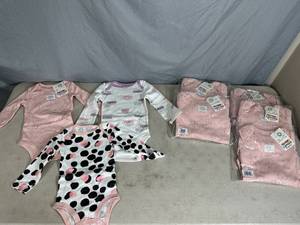 lot 117 image: 18 New Lamaze Organic Baby Onesie  Outfits 9 Months