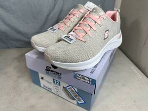 lot 142 image: New Skechers Sport Arch Comfort Shoes Size 12