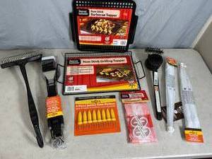lot 165 image: New BBQ Grilling Accessories