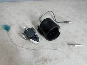 lot 170 image: Mousr Robotic Bluetooth Battery Cat Toy with Charger