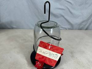 lot 218 image: New Glass Hummingbird Feeder