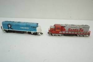 lot 42 image: Ho Scale Railroad Trains