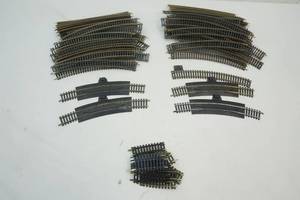 lot 50 image: HO Scale Railroad tracks