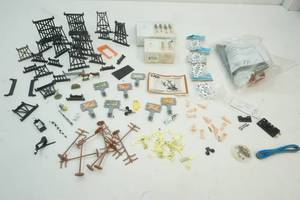 lot 64 image: ho scale railroad equipment