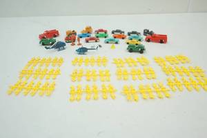 lot 72 image: Ho scale railroad equipment