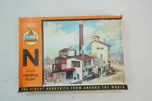 lot 77 image: Ho scale railroad equipment