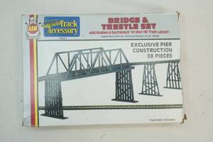 lot 80 image: ho scale railroad equipment