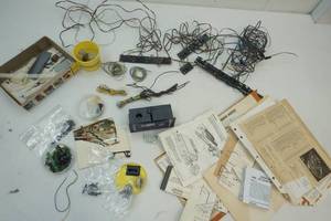 lot 110 image: Ho scale parts
