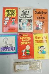 lot 140 image: Charlie Brown and Snoopy Books