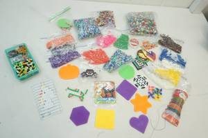 lot 181 image: Childrens Bead Kit