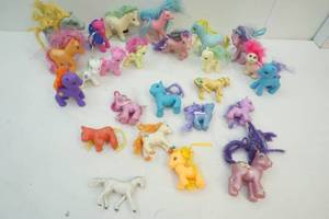lot 183 image: Childrens Toys
