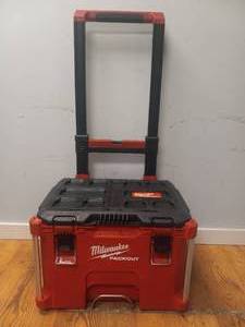lot 16 image: MILWAUKEE PACKOUT ROLLING TOOLBOX