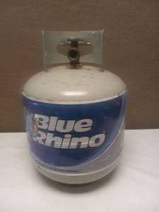lot 18 image: BLUE RHINO PROPANE TANK