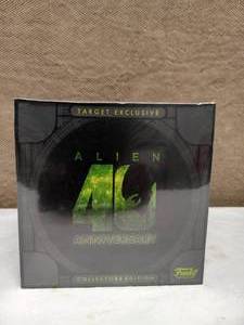 lot 28 image: NEW FUNKO POP ALIEN 40TH ANNIVERSARY COLLECTORS EDITION