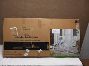 lot 33 image: MAINSTAYS WHITE WOODEN PORCH ROCKER 2 PACK