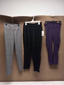 lot 49 image: 3 NEW ASSORTED WOMENSWEAR XS