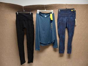 lot 50 image: 3 NEW ASSORTED WOMENSWEAR S
