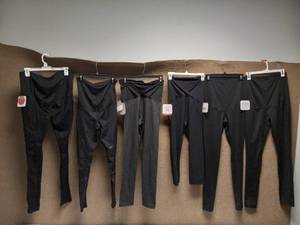lot 45 image: 6 NEW ISABEL MATERNITY BY INGRID & ISABEL SIZE SMALL