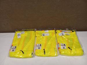 lot 54 image: 3 NEW FROG WEAR HIGH VISIBILITY VEST