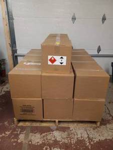 lot 67 image: HELLO BELLO HAND SANITIZER 25 BOXES