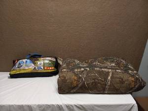 lot 75 image: CAMPING GEAR