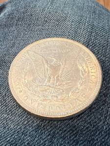 1889 US MORGAN SILVER DOLLAR AU