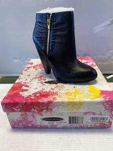 New Chinese Laundry Wicked Boots Size 7