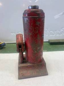 Bottle Jack