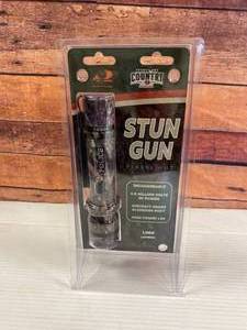 4.9 Million Volt Stun Gun  Flashlight