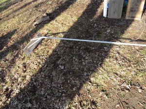 lot 109 image: 11 Roof Rake