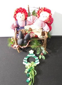 Home Decor Lot of Vintage Dolls