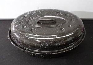 Granite Ware Covered Oval Roaster