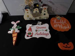 Hanging Holiday Decorations