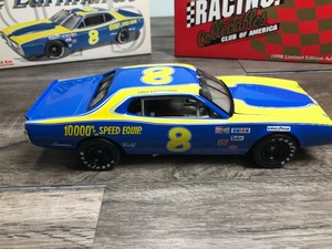 lot 249 image: 1998 Nascar Action Racing Collectibles Club of America 1975 Dodge Dale Earnhardt #8  10,000 RPM Speed Equipment 124 scale die cast coin bank stock car