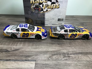 lot 277 image: 2001 Nascar Action Brookfield Collectors Guild Race Fans Collectibles 2 car set Kevin Harvick #29 GM Goodwrench Service Plus  AOL 124 scale die cast stock cars