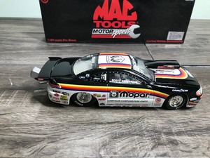 lot 344 image: 1997 NHRA MAC Tools Motor Sports Dodge Pro Stock Mopar Scott Geoffrion #11 funny car 124 scale die cast