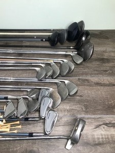 lot 370 image: 23 golf clubs, bag and accessories