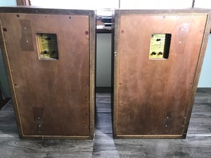 lot 394 image: 2 - Vintage Wharfdale Speakers