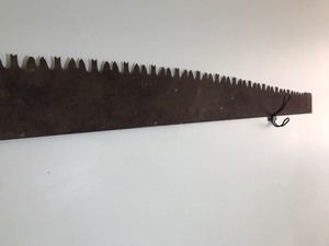 lot 400 image: Vintage 2 man wood saw