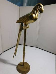 lot 5 image: brass Parot on perch