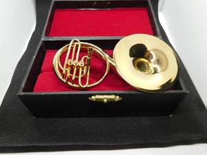 lot 68 image: Mini Sausaphone in case