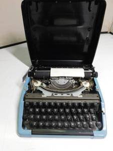 lot 90 image: Vintage typewriter by Brothers