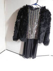 lot 113 image: Blouse, pants, and jacket