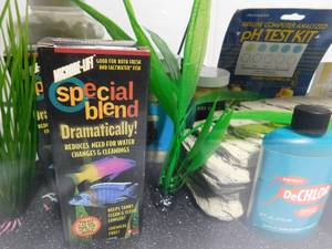 lot 3 image: Aquarium w chemicals and deco