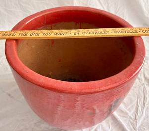 lot 44 image: Vibrant Red Planter