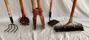 lot 49 image: Garden Yard Tool Equipment