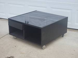 lot 9 image: Modern Black Coffee Table