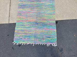 lot 27 image: Vibrant Rag Rug Mat