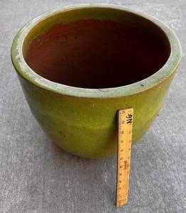 lot 45 image: Avocado Glaze Terracotta Planter