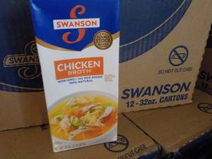 12 - 32 oz Ctns Swansons Chicken B...